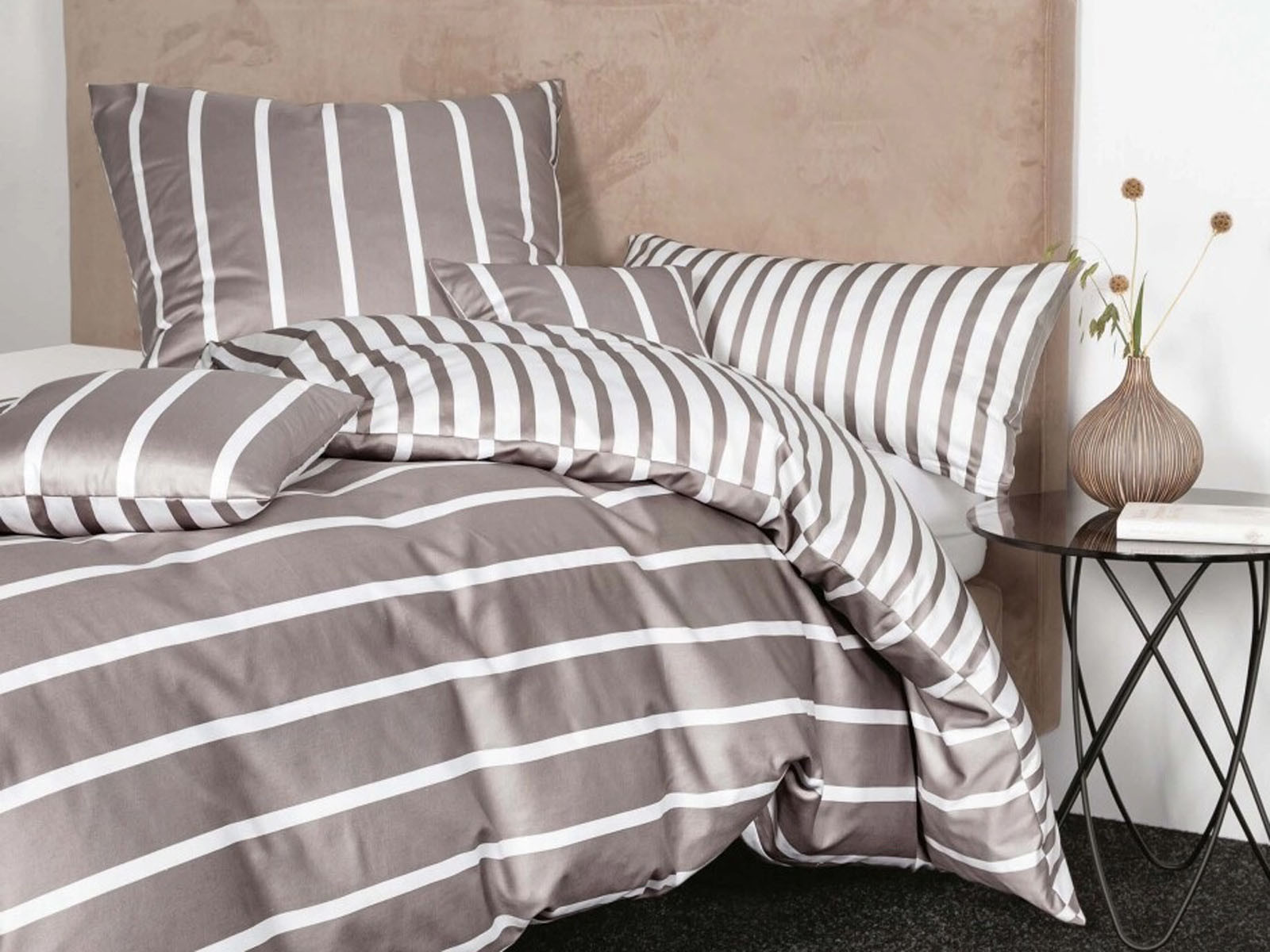 Poszewka Janine Modern Classic Stripes Vulcan 80x80